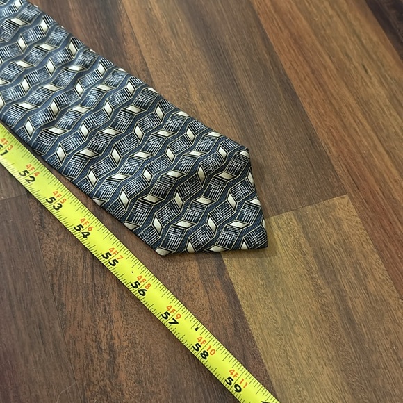 VTG Deansgate Geo Print Art Deco Mens Neck Tie, Formal, 100% Silk, Gray Tan - Picture 8 of 9